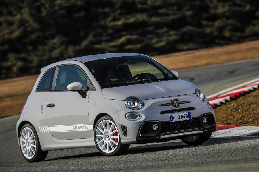  Abarth 595 esseesse (312) 2019 года  (WW) (фото 1 из 44)